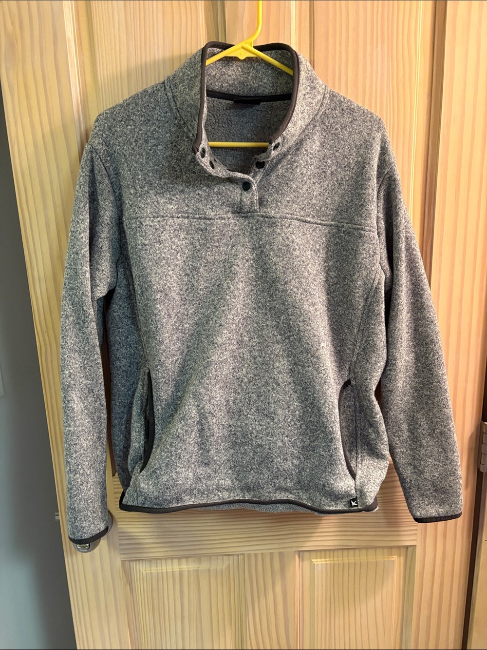 Eddie Bauer women’s  Heather Gray Zip-Button Fleece Pullover
